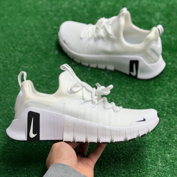 Nike Free Metcon 6 White Black Mens FJ7127-101 VNDS Sz 9.5